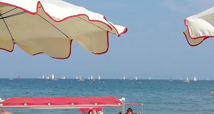 Überwintern?Homeoffice möglich, Grillen Klimaanlage, 3xTV,4 Fahrräder Strandnähe