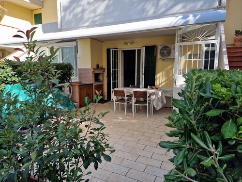 Überwintern?Homeoffice möglich, Grillen Klimaanlage, 3xTV,4 Fahrräder Strandnähe