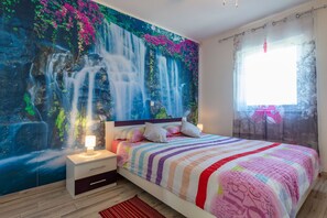 2 bedrooms, in-room safe, iron/ironing board, travel crib