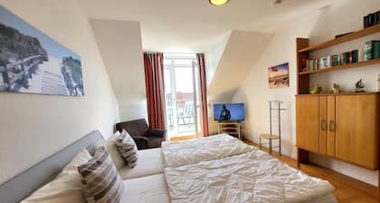 House Seeland apartment 6, south-facing balcony, WLAN, non-smoking