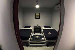 Basic Double Room, 2 Twin Beds, Non Smoking | Free WiFi