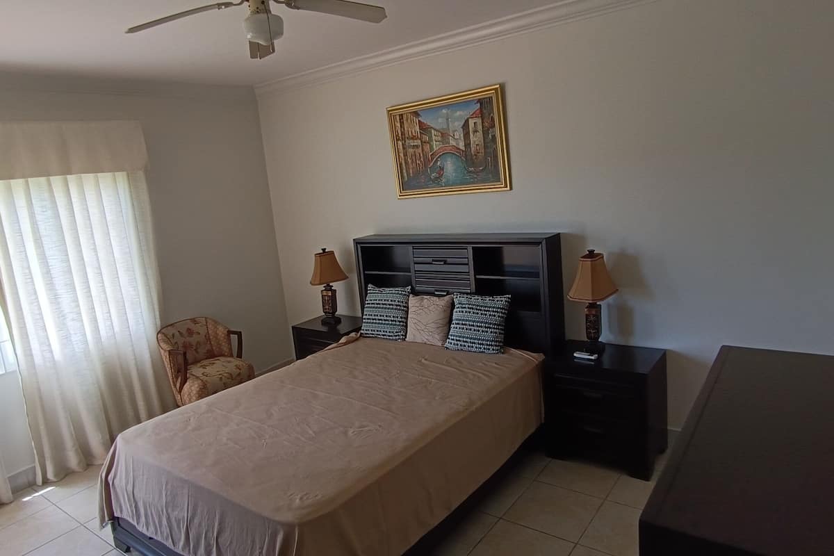 2 bedrooms, individually decorated, individually furnished, free WiFi