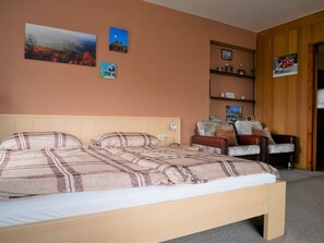 Lit parapluie, Wi-Fi gratuit, draps fournis