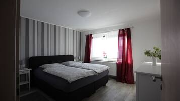 2 Schlafzimmer, Bügeleisen/Bügelbrett, kostenloses WLAN, Bettwäsche