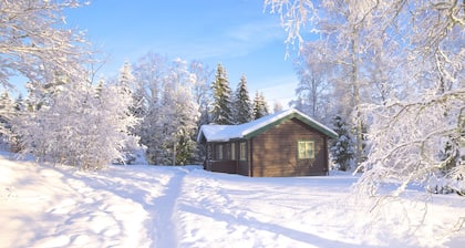 MAISON DE VACANCES SOLIDE ET CONFORTABLE, INCL. CANOE, BATEAU Ă MOTEUR