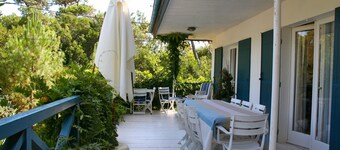 Pleasant family villa, in the heart of Cap Ferret, close to the beach, 12 pers