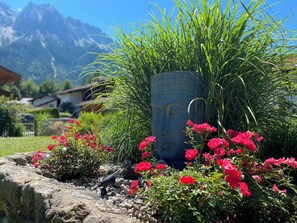 Exterior detail - ALPENPERLE - Dream vacation home for families and friends with Zugspitze view (Grainau)