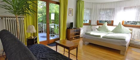 5 Schlafzimmer, Bügeleisen/Bügelbrett, Reisekinderbett, kostenloses WLAN