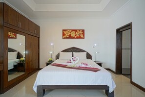 3 Schlafzimmer, Zimmersafe, Bügeleisen/Bügelbrett, Reisekinderbett