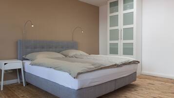 3 Schlafzimmer, Bügeleisen/Bügelbrett, WLAN, Bettwäsche