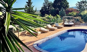 Piscine extérieure