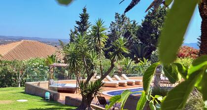 Traumvilla mit Pool und Fernsicht in Luz/Lagos
