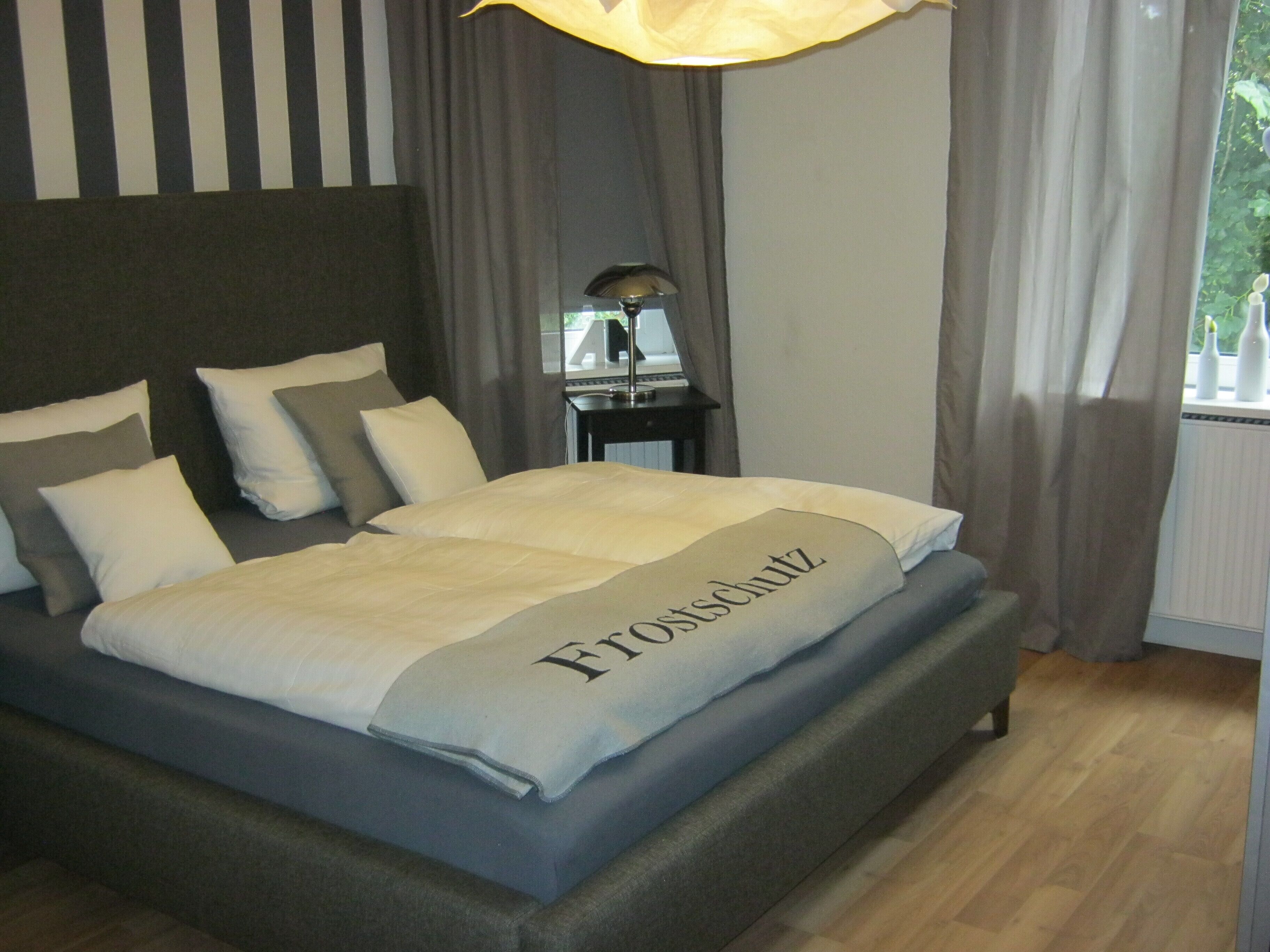 Apartment in the new town of Bremen near the Weser and the center