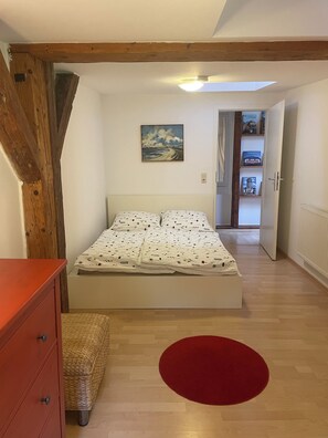 2 bedrooms, free WiFi, bed sheets