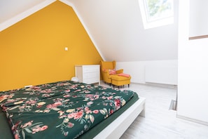 2 chambres, fer et planche à repasser, lit parapluie, Wi-Fi gratuit