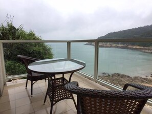 Dobbeltrom, 2 dobbeltsenger, ikke-røyk, sjøutsikt | Bad | Dusj, toalettartikler (inkludert), hårføner og tøfler