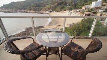 Double Room, 2 Double Beds, Non Smoking, Sea View | Desk, blackout drapes, free WiFi