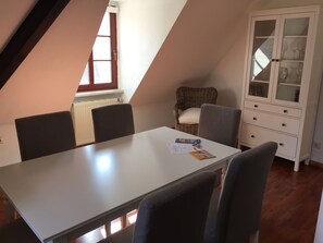 Dining - Vacation Apartment Atticae Pirna - History Experience (Pirna)
