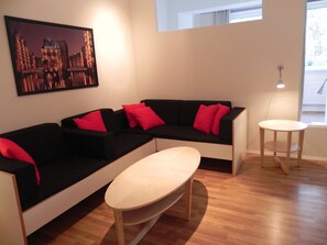 Télévision, lecteur de DVD, chaßne hi-fi