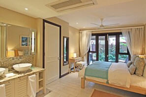1 bedroom, in-room safe, iron/ironing board, free WiFi