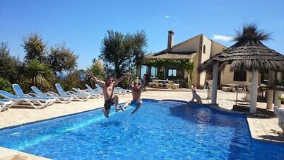 Fantastic villa / finca with swimming pool, sea views, palm garden on 5000 m2
