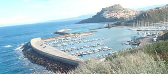 Very nice holiday apartment with sea view and sun terrace