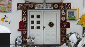 تفاصيل الفندق من الخارج