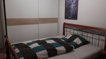 5 makuuhuonetta, työpöytä, silitysrauta/-lauta, ilmainen Wi-Fi