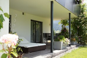 Outdoor dining - Your apartment in the natural snow paradise (Wald am Arlberg)