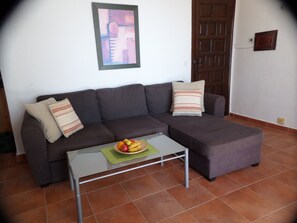 TV, DVD-spiller og stereoanlegg