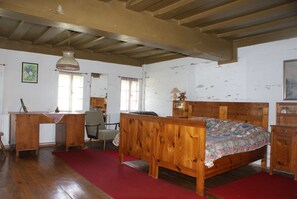 5 bedrooms, iron/ironing board, travel crib, bed sheets - Idyll under the linden tree Spontaneous bookings 20% discount July - August 2025 (Winklern)