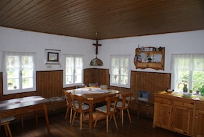 Dining - Idyll under the linden tree Spontaneous bookings 20% discount July - August 2025 (Winklern)