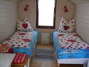 1 bedroom, iron/ironing board, WiFi