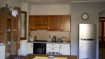 Mediterranean, fully equipped apartment with two terraces