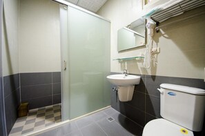 Bathroom shower - Yenhi (Taitung)