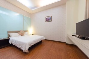 Gallery Double Room, 1 Double Bed, Non Smoking | Desk, blackout curtains, soundproofing, free WiFi - Yenhi (Taitung)