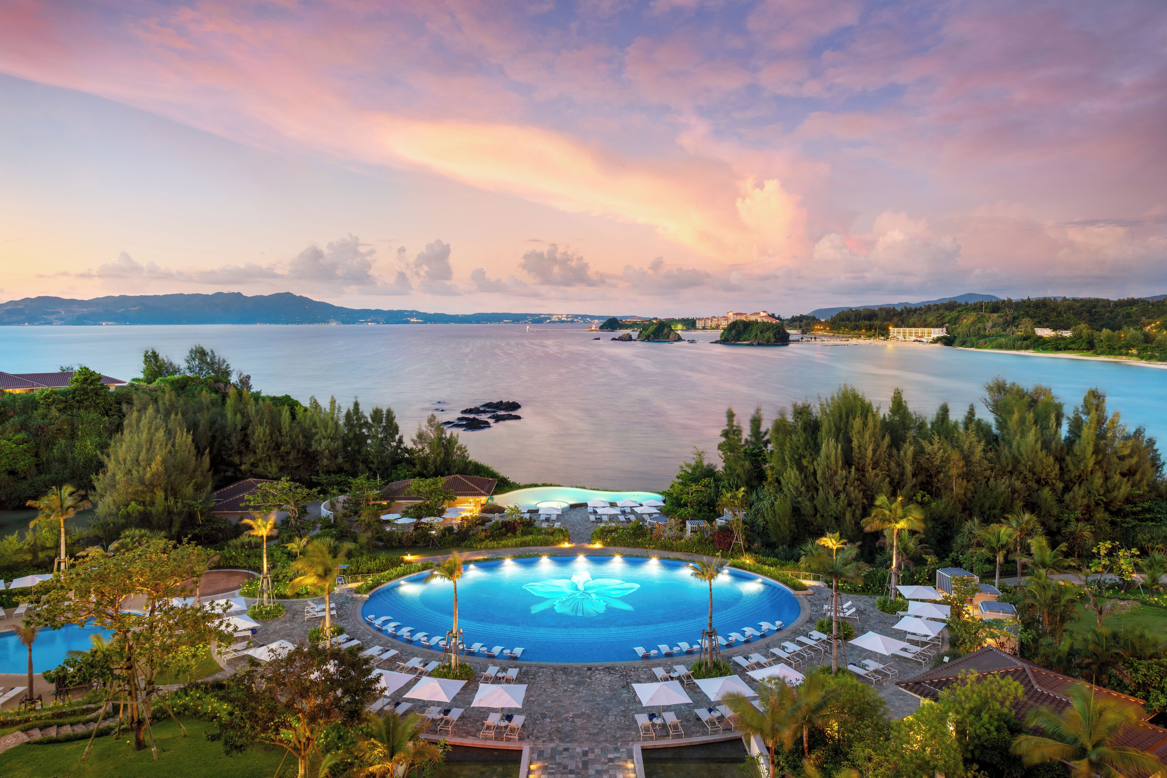 Indoor pool, seasonal outdoor pool, pool cabanas (surcharge)