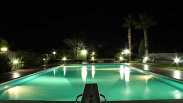 Piscine extérieure