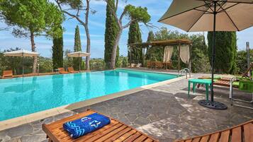 Piscina all'aperto