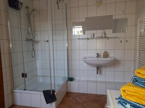 Haartrockner, Handtücher