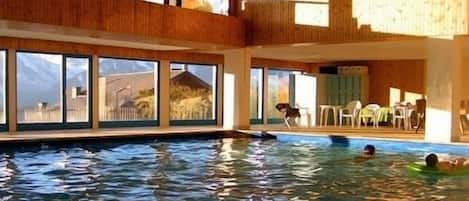 Piscine couverte, piscine chauffée
