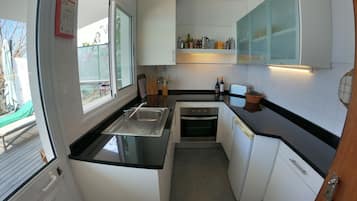 Réfrigérateur, four, plaque de cuisson, lave-vaisselle