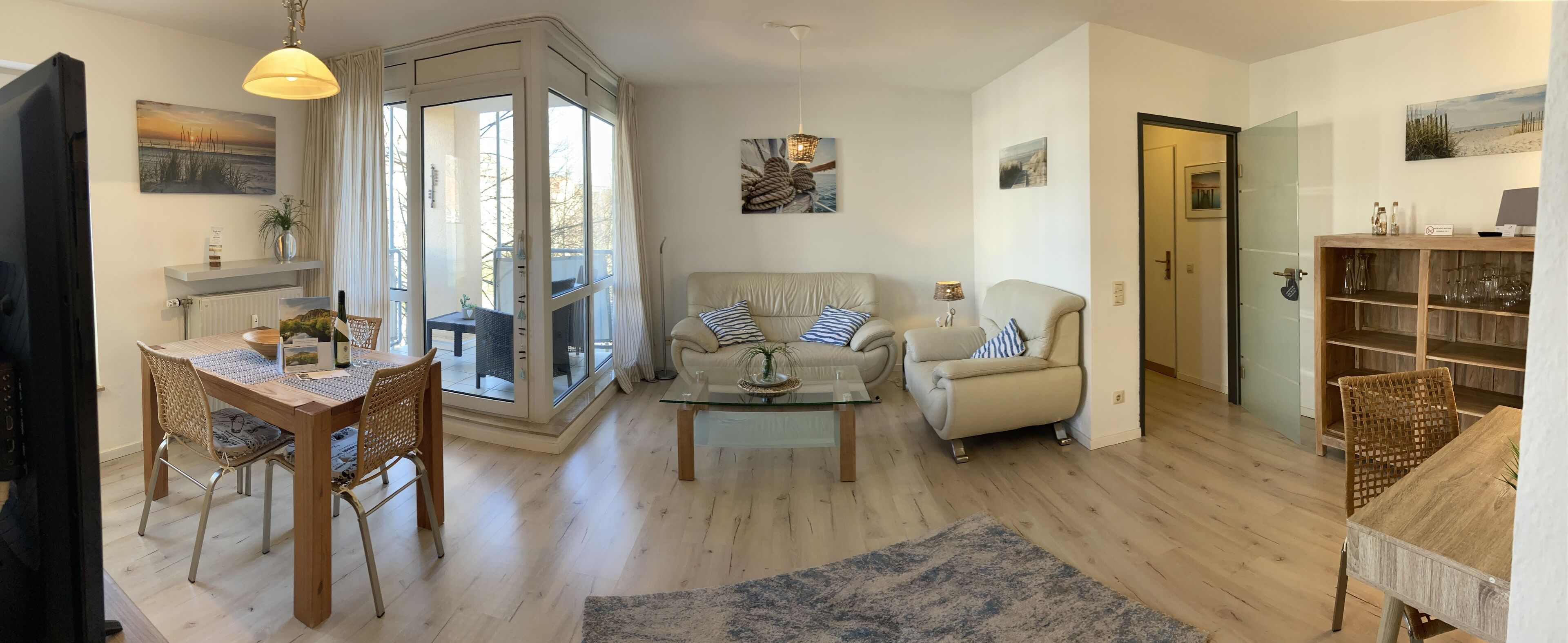 Modern 2-room-comfort-apartment - balcony, WLAN, TV, near the city center