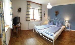 3 dormitorios, tabla de planchar con plancha, wifi y ropa de cama