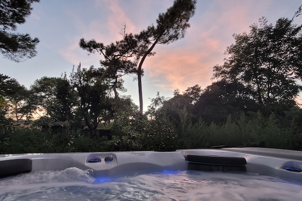 Bain à remous extérieur