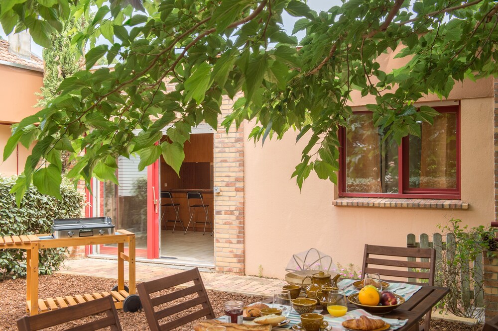 Your house, in the middle of Cap Ferret, away from the hustle and bustle