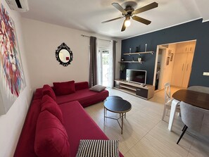 TV - MODERN APARTMAN - 4 TO 6 PERSONS WITH A STUNNING SEA VIEW (TISNO)
