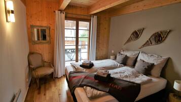 4 bedrooms, internet, bed sheets