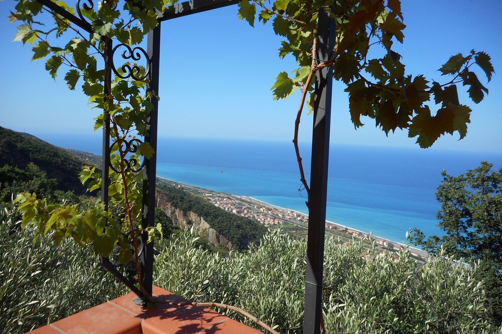 Villa with sea view for rest and relax, short drive to the beach