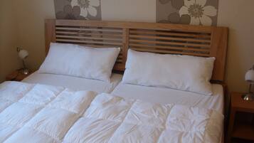 2 Schlafzimmer, Reisekinderbett, kostenloses WLAN